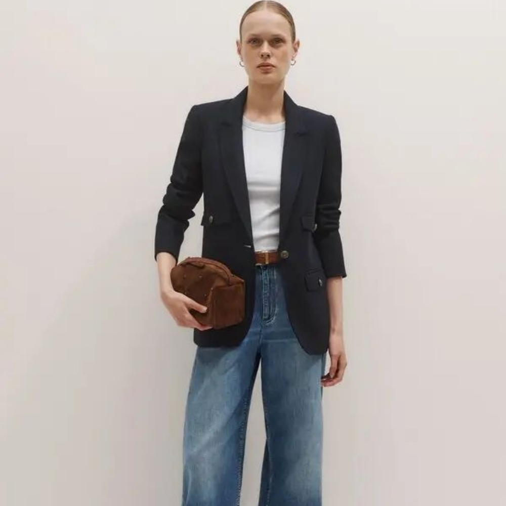 Daily Blazer - Picture 4 of 7